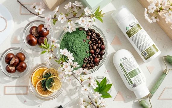 Чому обличчя «пливе» навесні: анатомія весняного набряку та секрети лімфодренажу